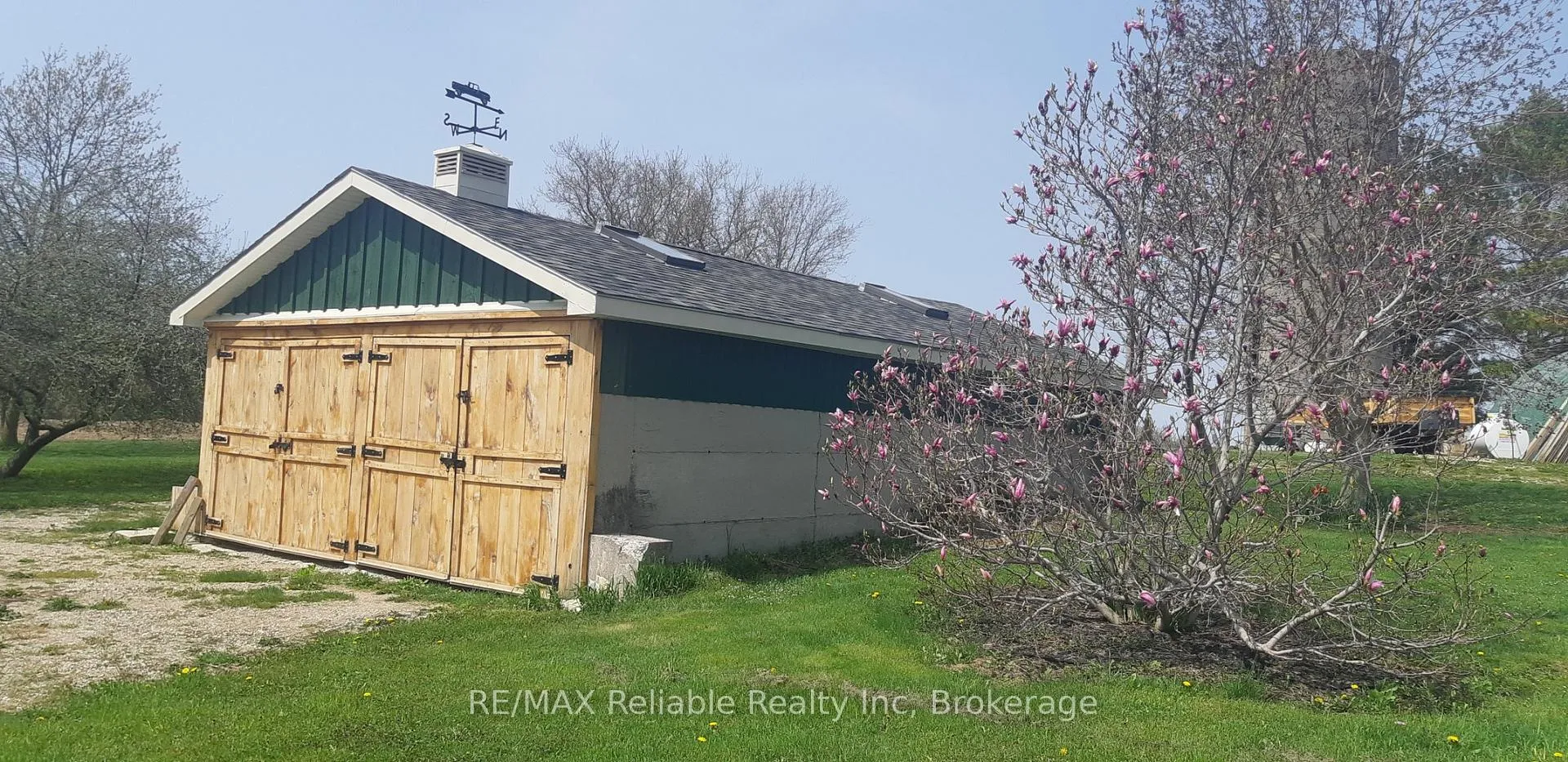 Photo 3 of 84523 Martin Line, Morris Turnberry, Morris — HOMEH