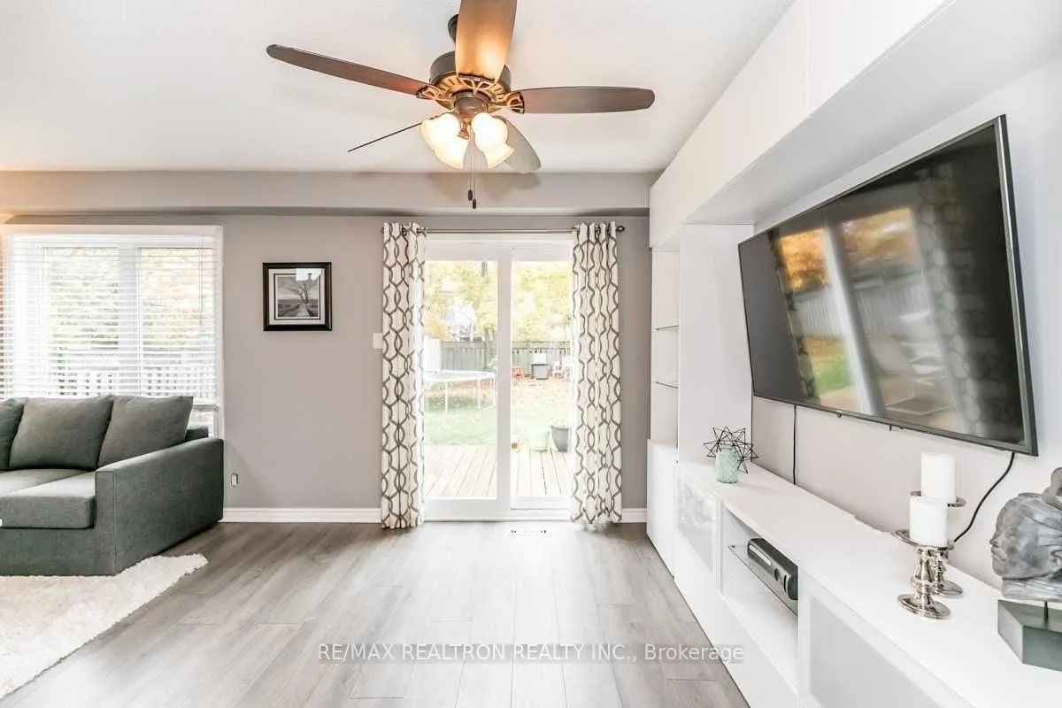 Photo 3 of 31 Natanya Boulevard, Georgina, Keswick North — HOMEH