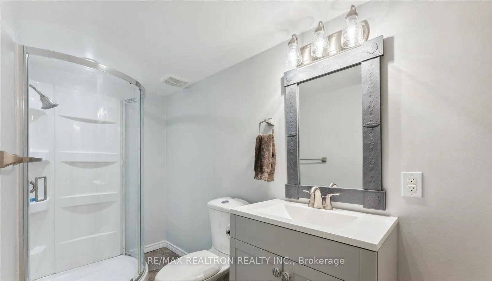 Photo 7 of 31 Natanya Boulevard, Georgina, Keswick North — HOMEH