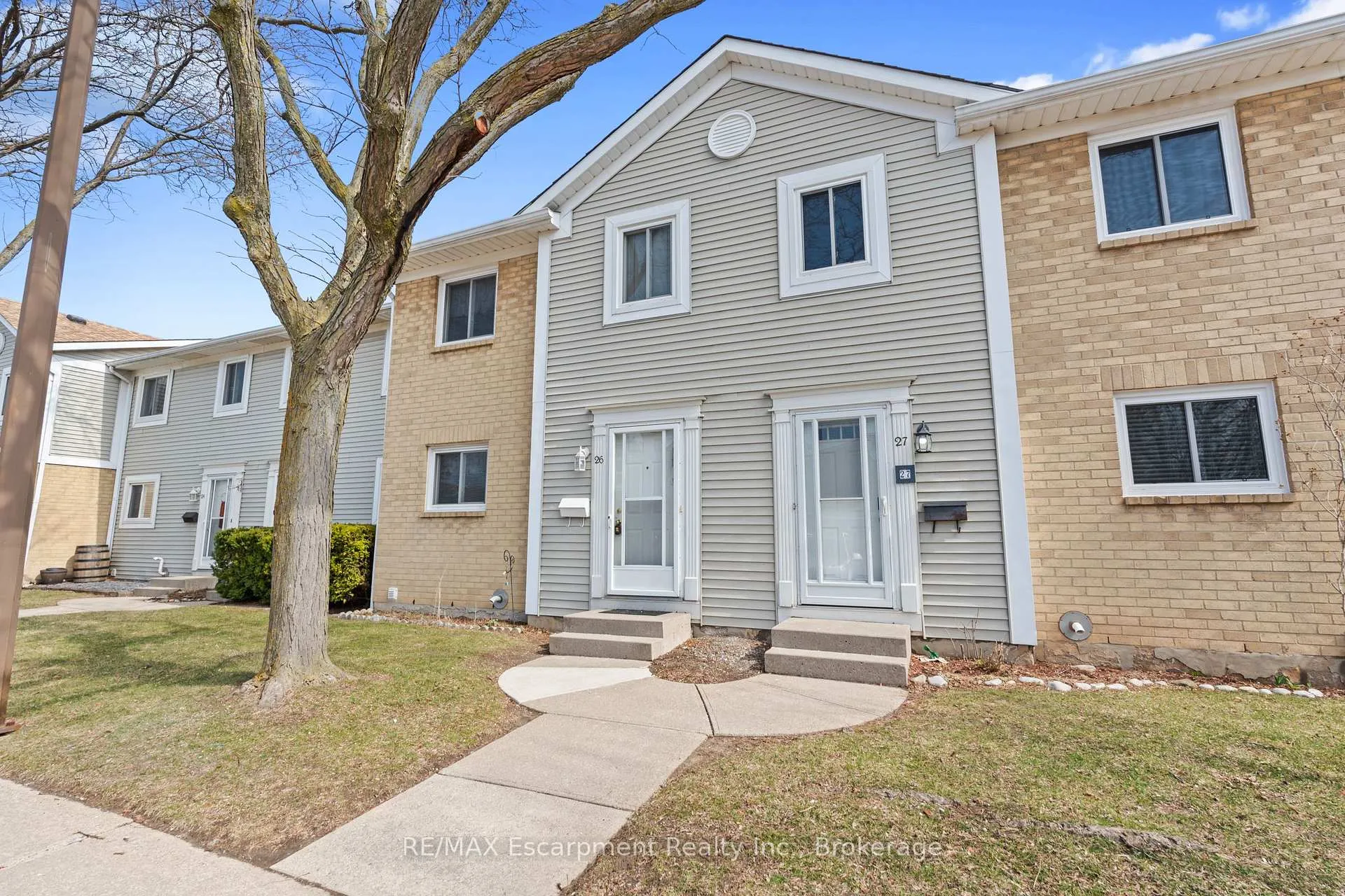 Front of Unit 26, 38 Elma Street