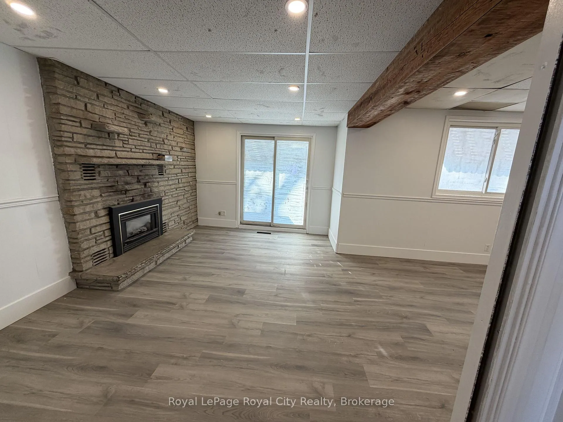 Photo 4 of 1475 Gordon Street, Guelph, Clairfields/Hanlon Business Park — HOMEH