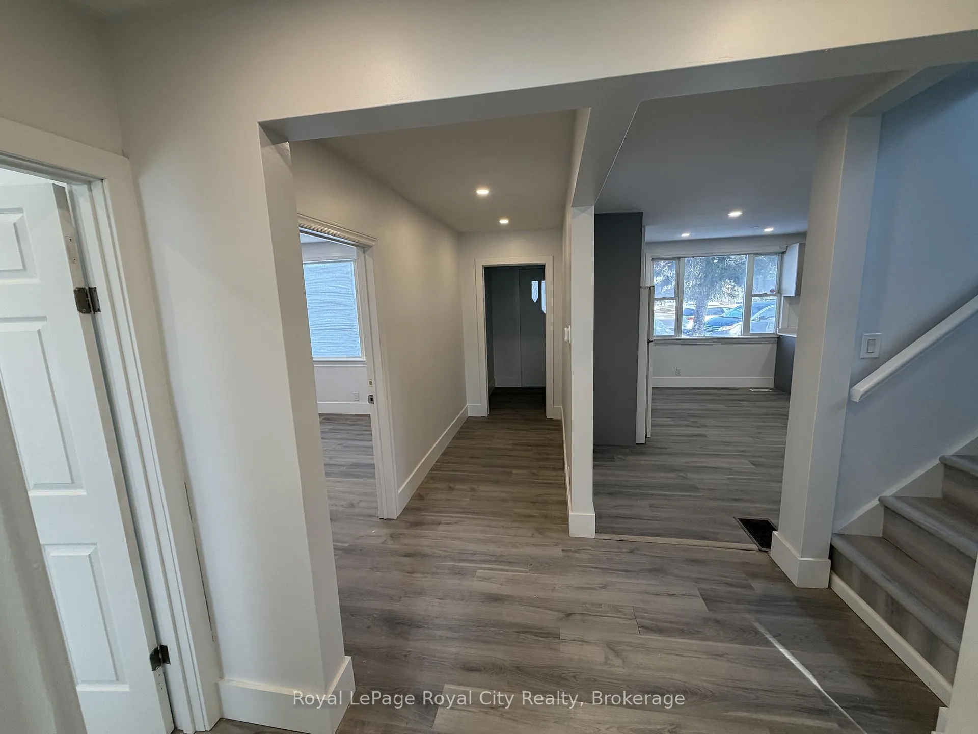 Photo 18 of 1475 Gordon Street, Guelph, Clairfields/Hanlon Business Park — HOMEH