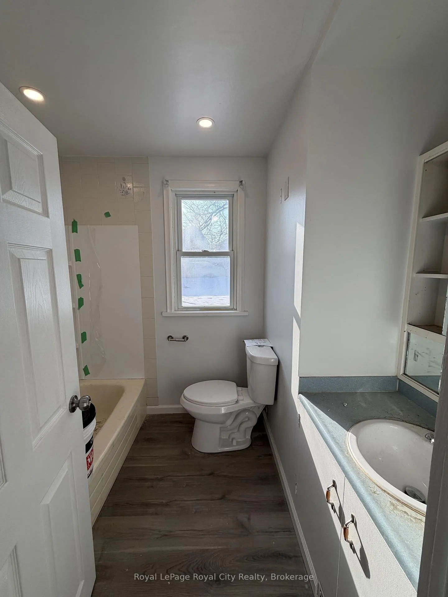 Photo 23 of 1475 Gordon Street, Guelph, Clairfields/Hanlon Business Park — HOMEH