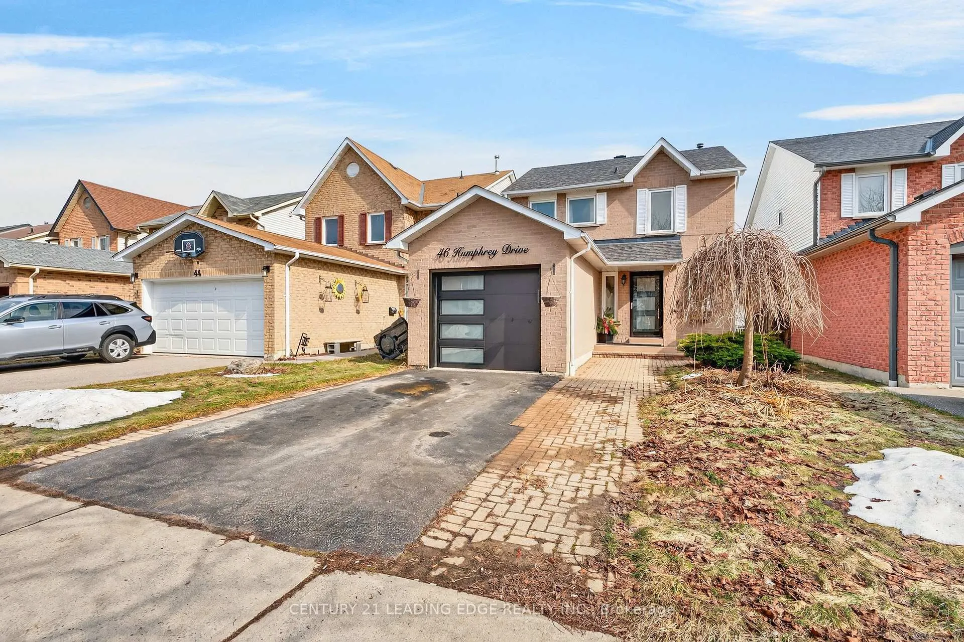 Photo 2 of 46 Humphrey Drive, Ajax, South West — HOMEH