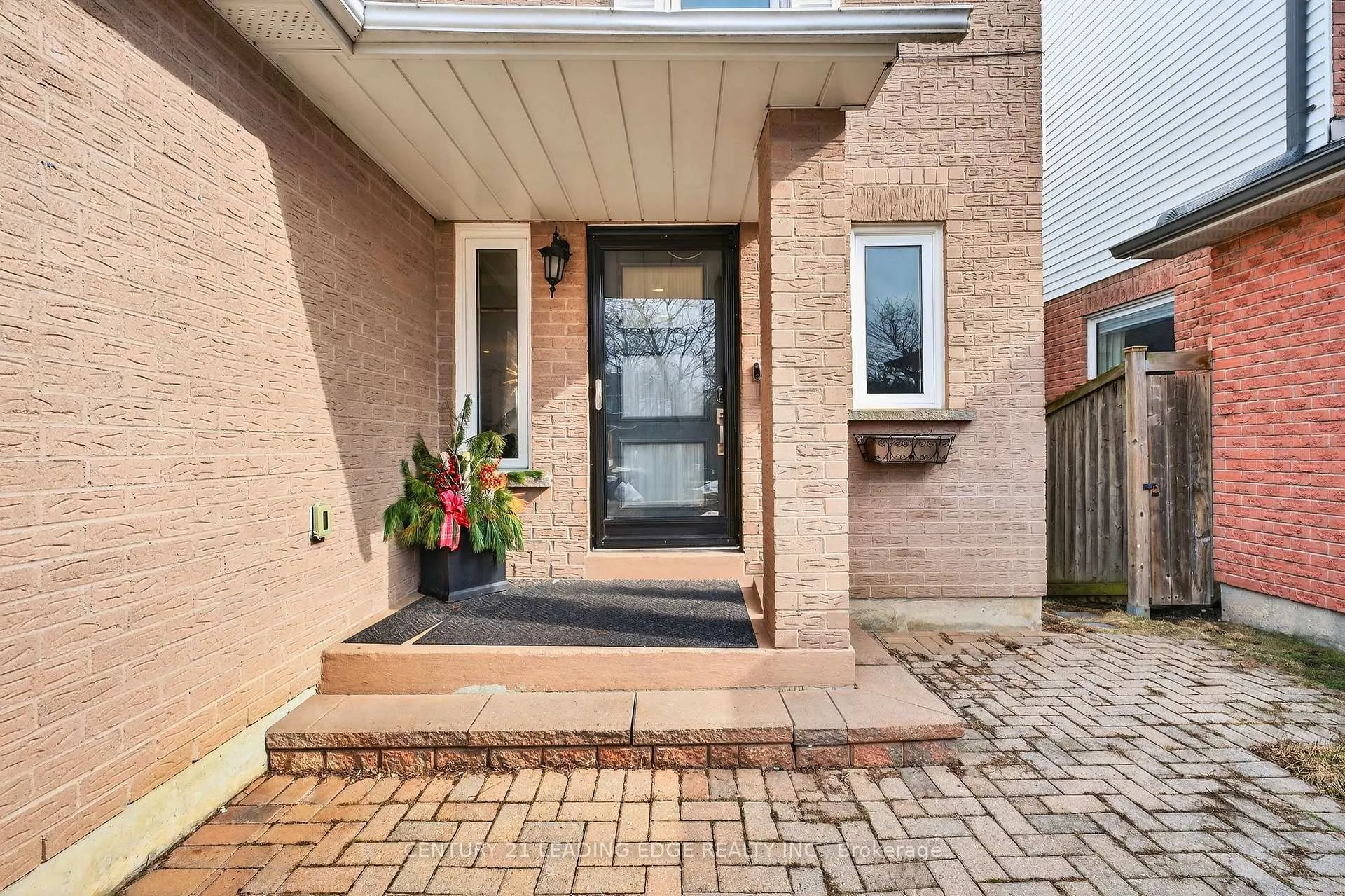 Photo 4 of 46 Humphrey Drive, Ajax, South West — HOMEH