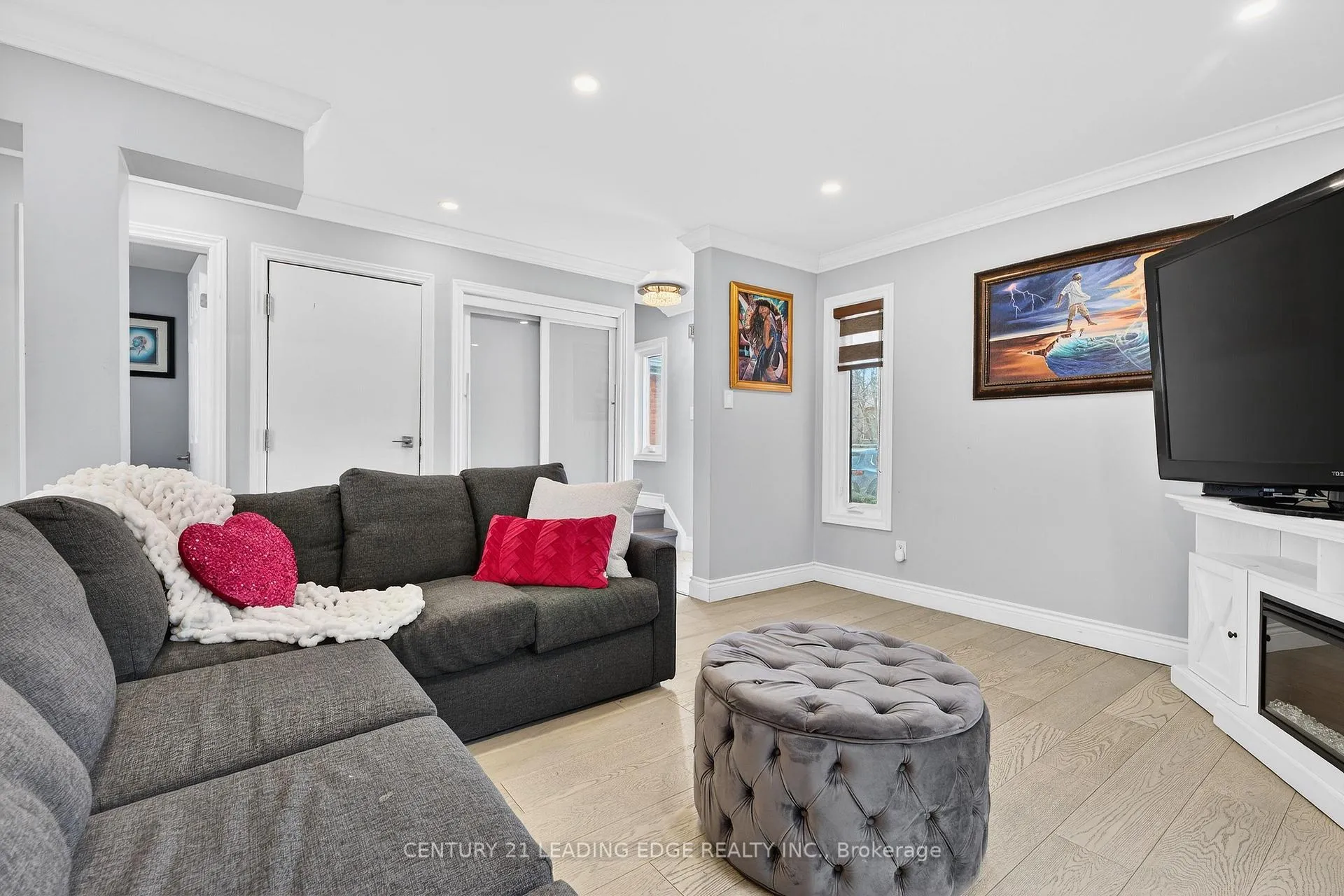 Photo 9 of 46 Humphrey Drive, Ajax, South West — HOMEH