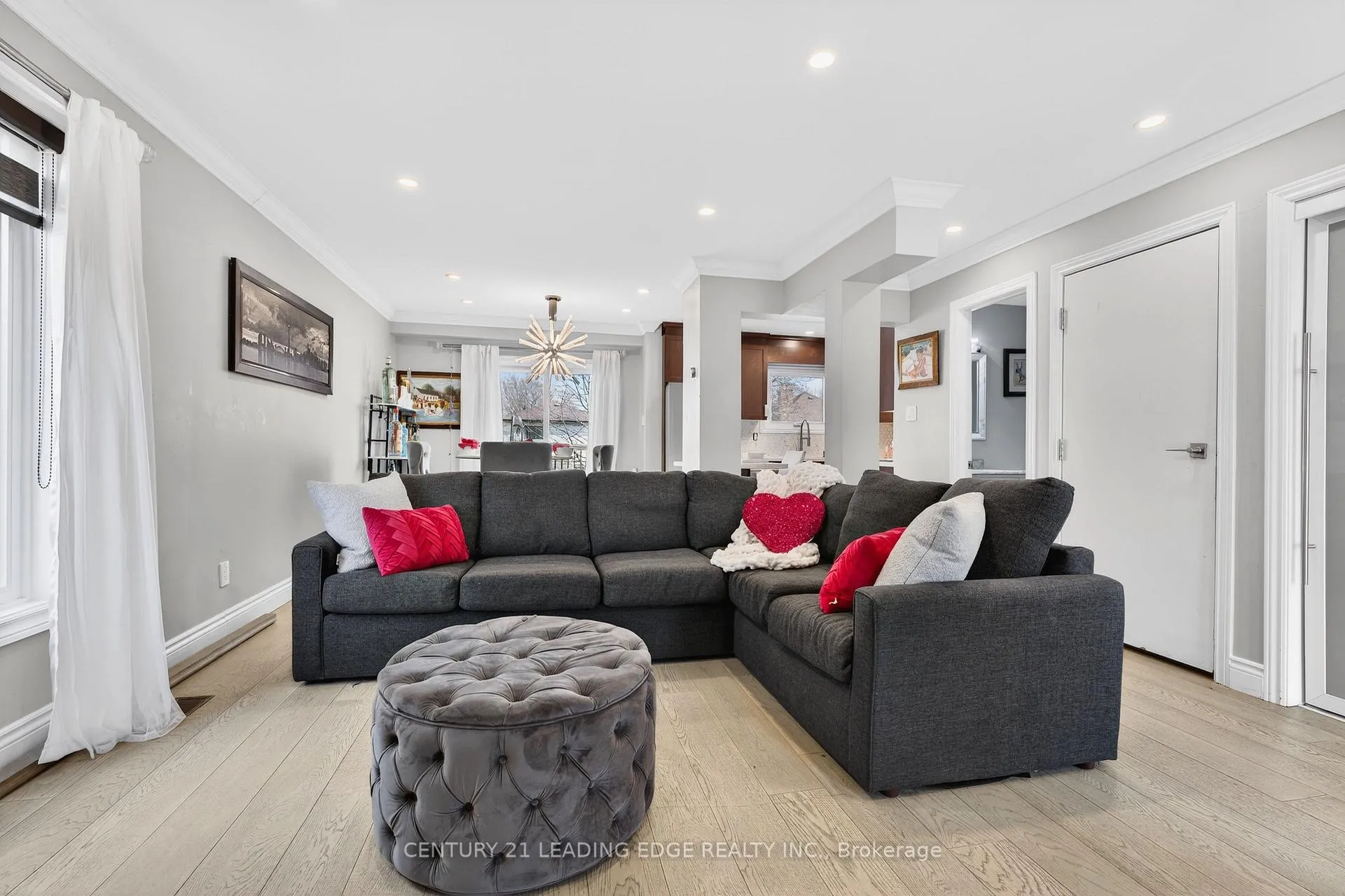 Photo 10 of 46 Humphrey Drive, Ajax, South West — HOMEH