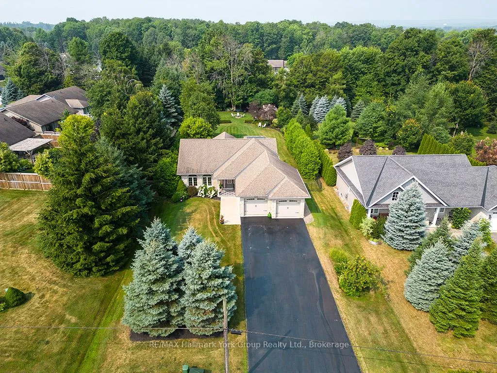 Photo 2 of 450 Ridge Road, Meaford — HOMEH