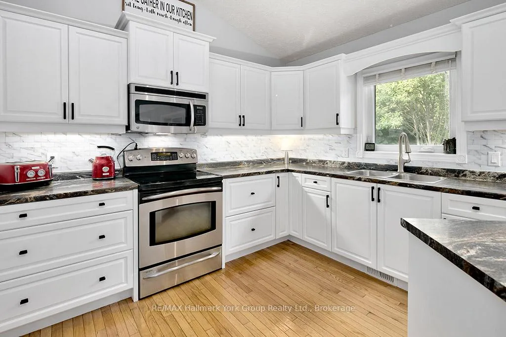 Photo 17 of 450 Ridge Road, Meaford — HOMEH