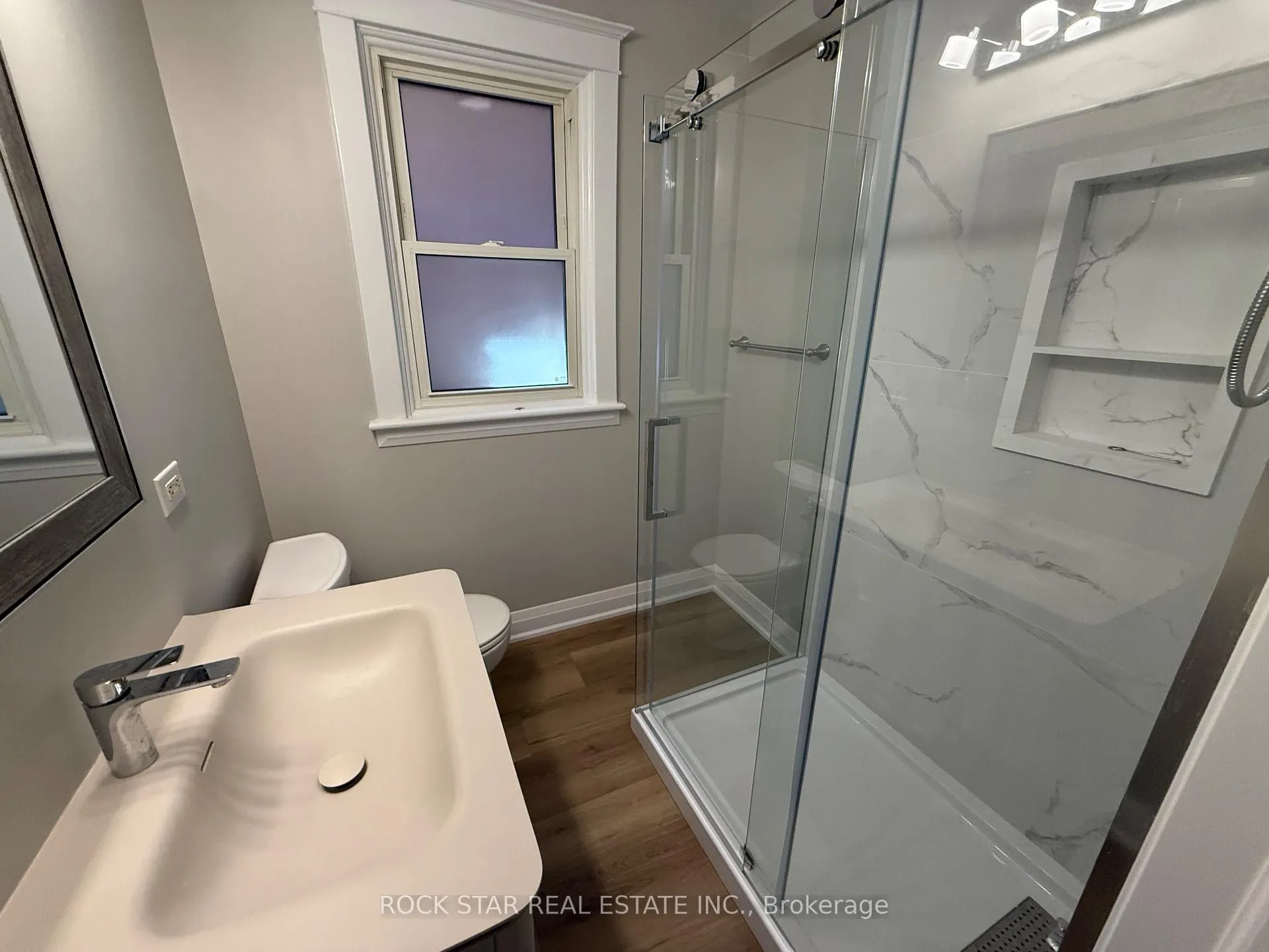 Photo 20 of 203 Fairleigh Avenue S, Hamilton, St. Clair — HOMEH