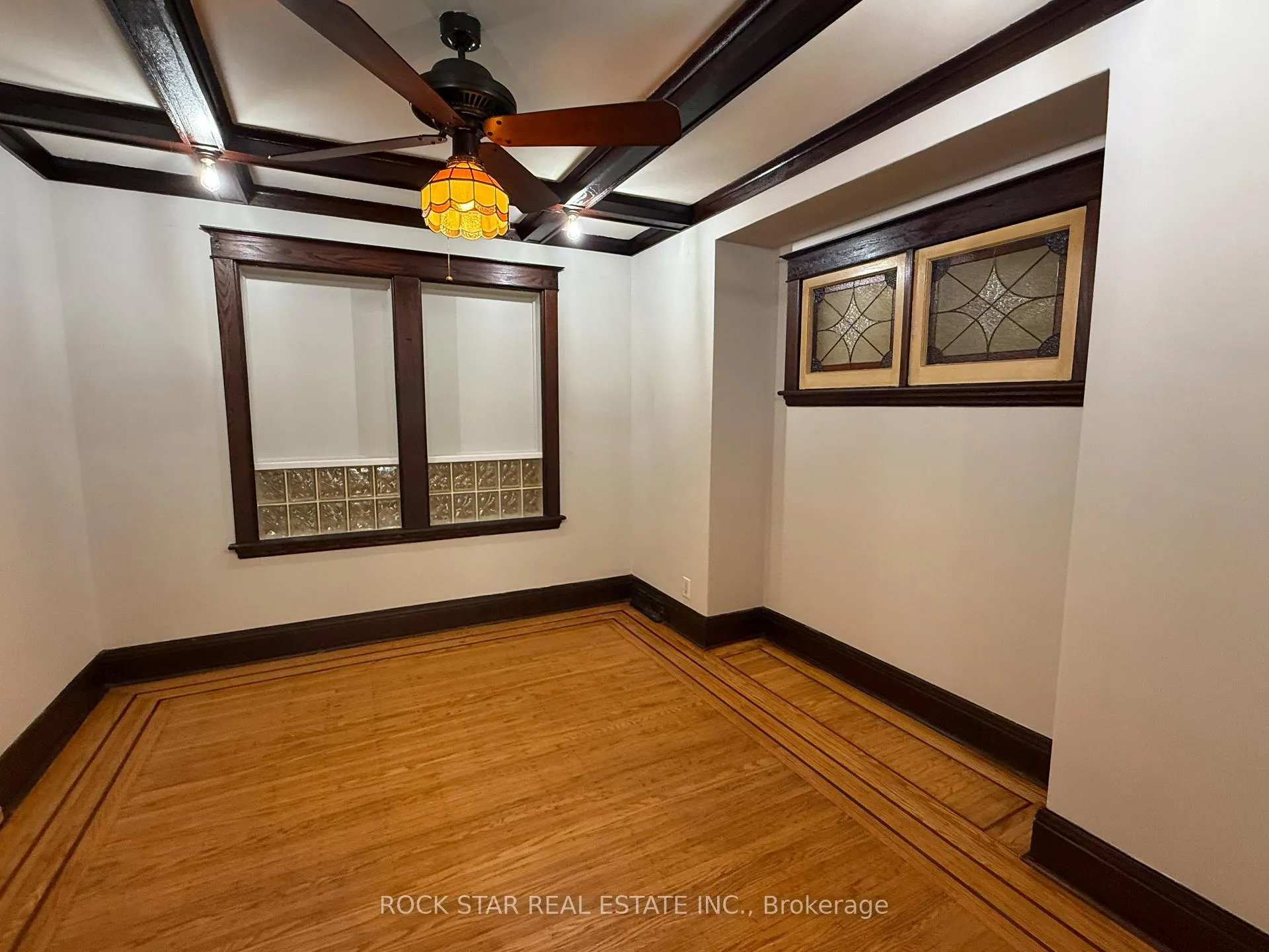 Photo 23 of 203 Fairleigh Avenue S, Hamilton, St. Clair — HOMEH
