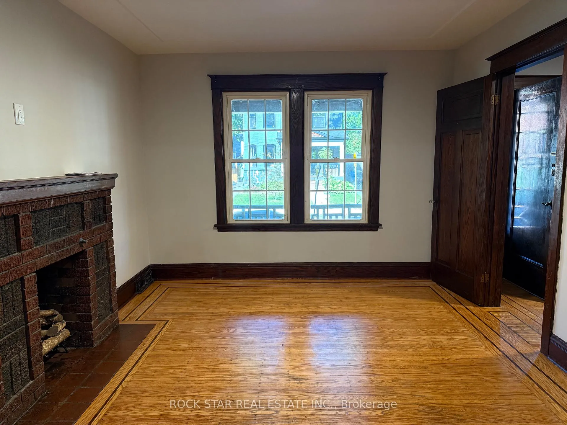 Photo 25 of 203 Fairleigh Avenue S, Hamilton, St. Clair — HOMEH