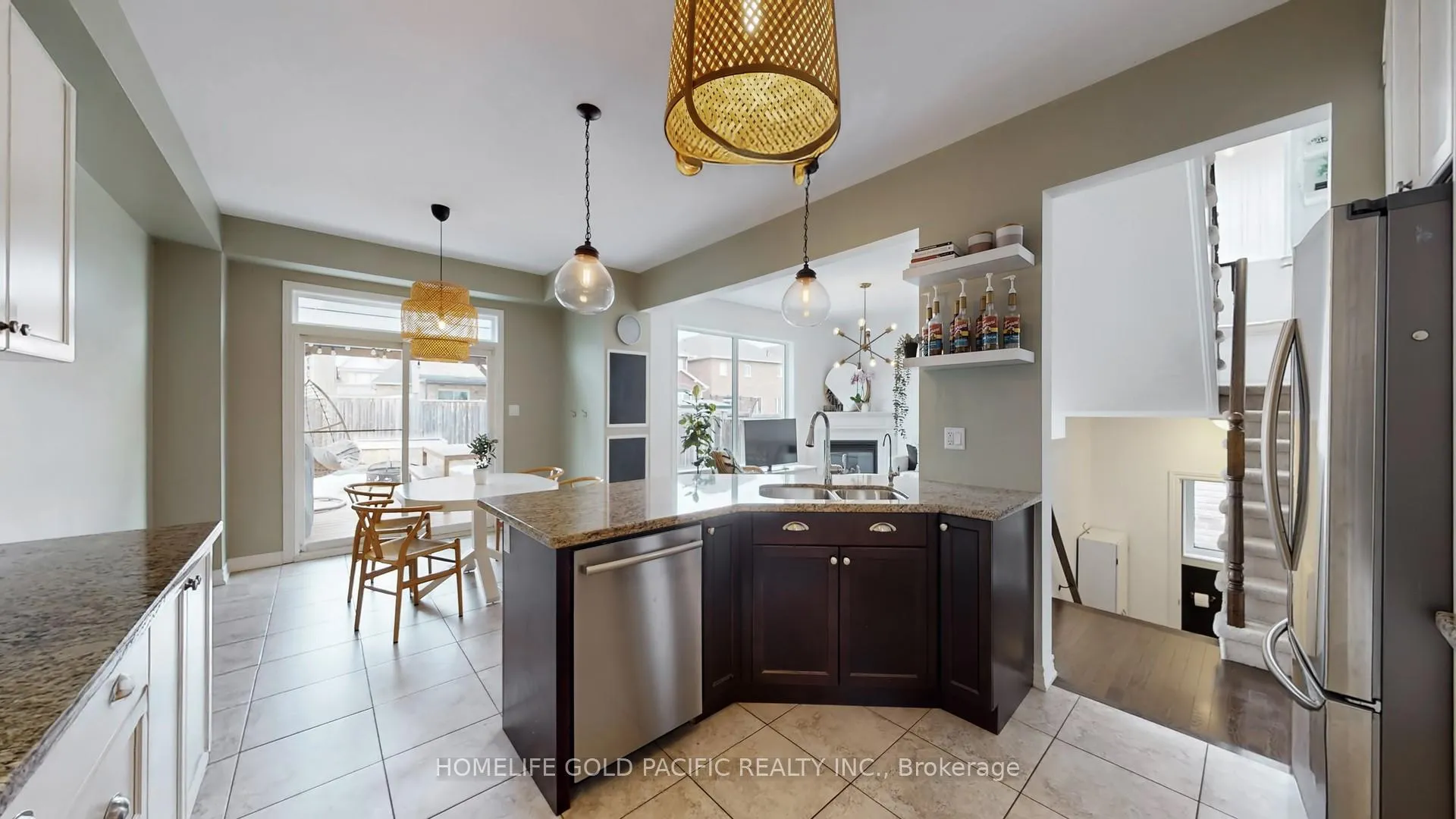 Photo 13 of 176 Glenabbey Drive, Clarington, Courtice — HOMEH