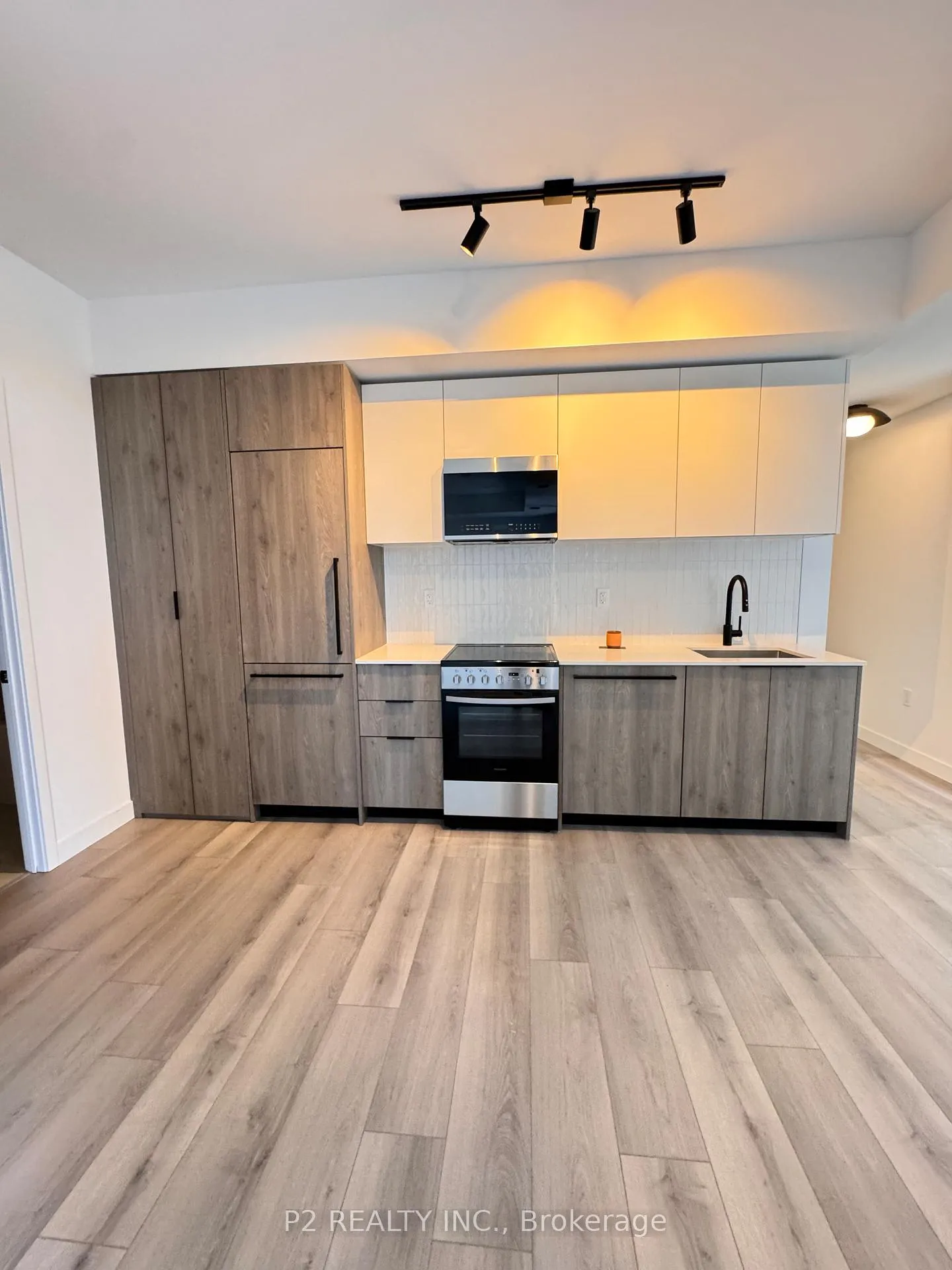 Front of Unit 435, 1635 Military Trail