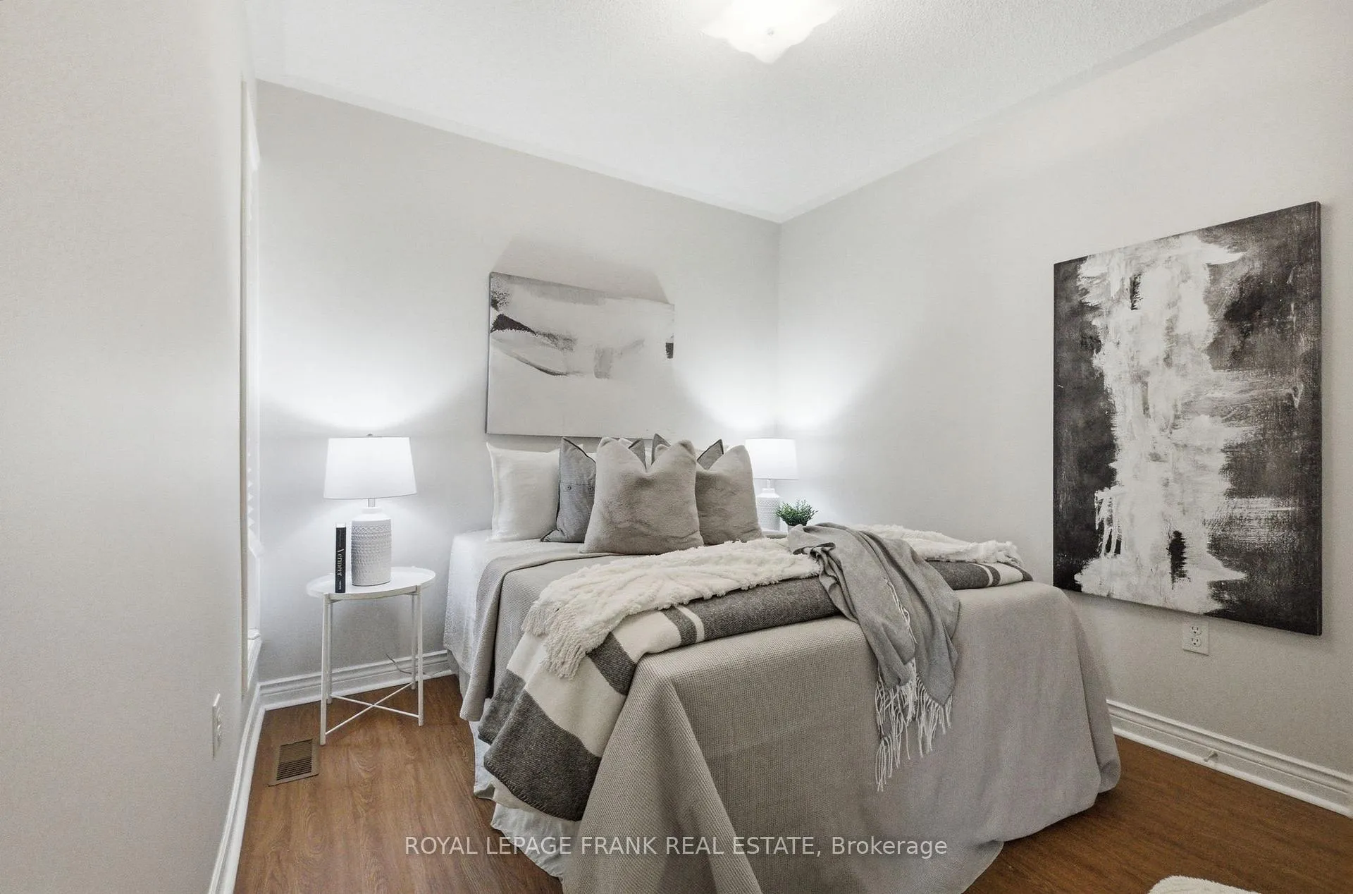 Photo 20 of 85 Gateway Court E, Whitby, Taunton North — HOMEH