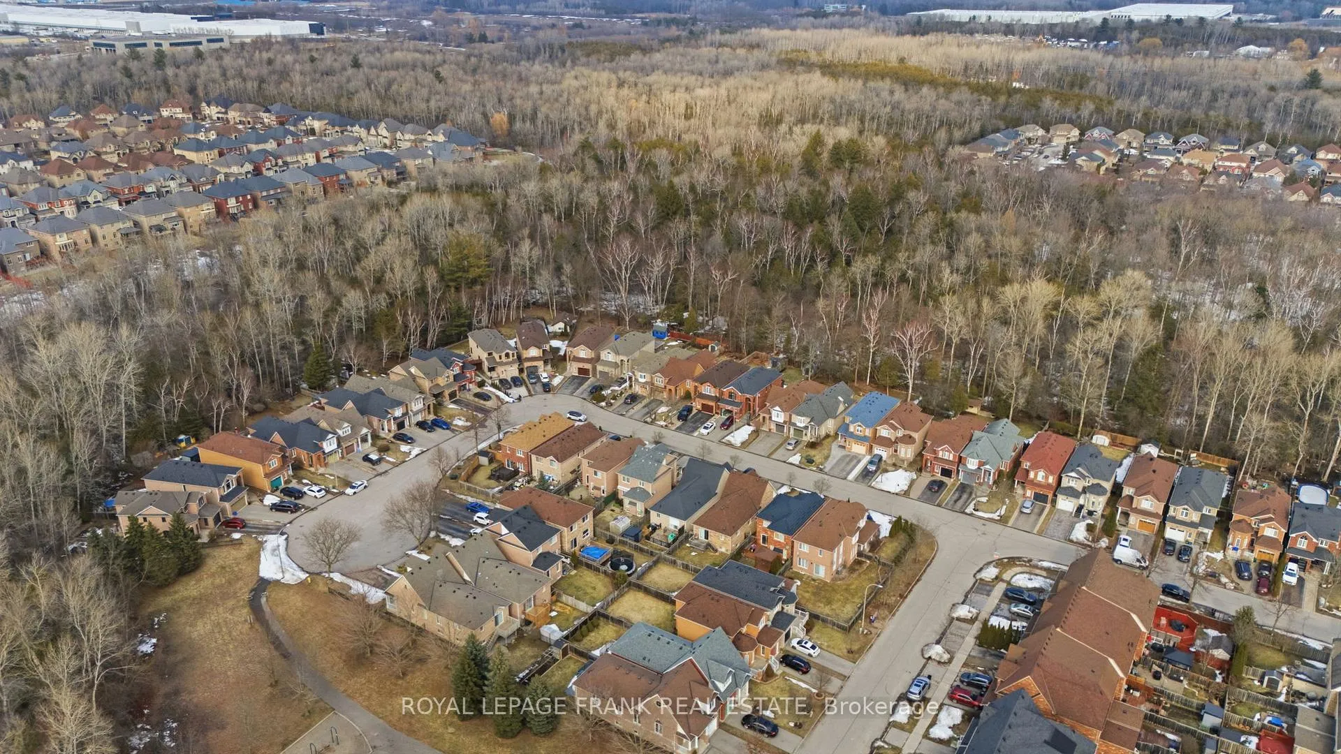 Photo 47 of 85 Gateway Court E, Whitby, Taunton North — HOMEH