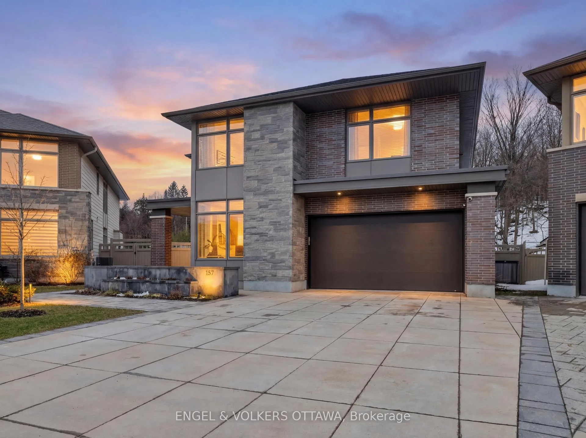 Photo 1 of 157 Avro Circle, Ottawa, CFB Rockcliffe and Area — HOMEH