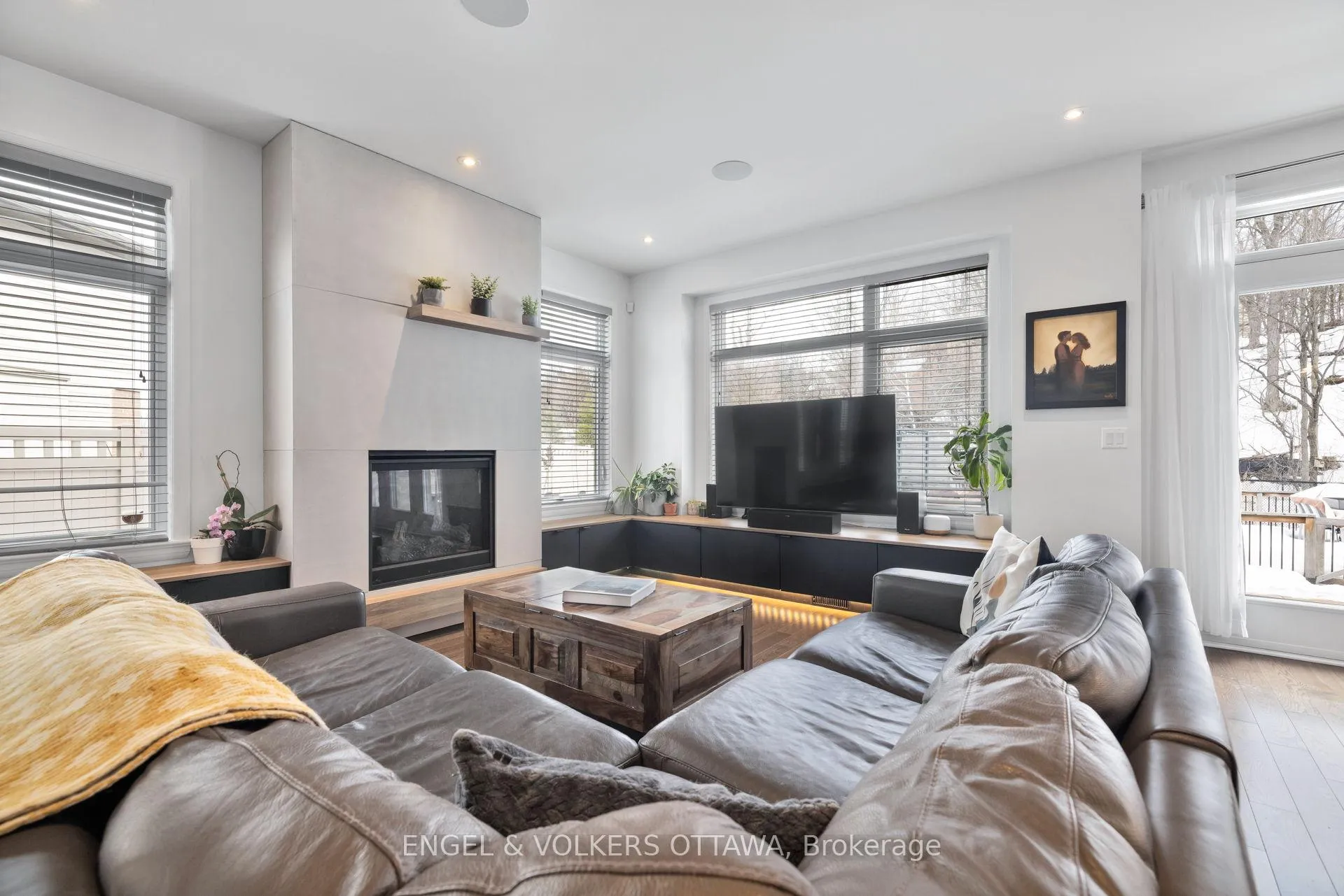 Photo 6 of 157 Avro Circle, Ottawa, CFB Rockcliffe and Area — HOMEH