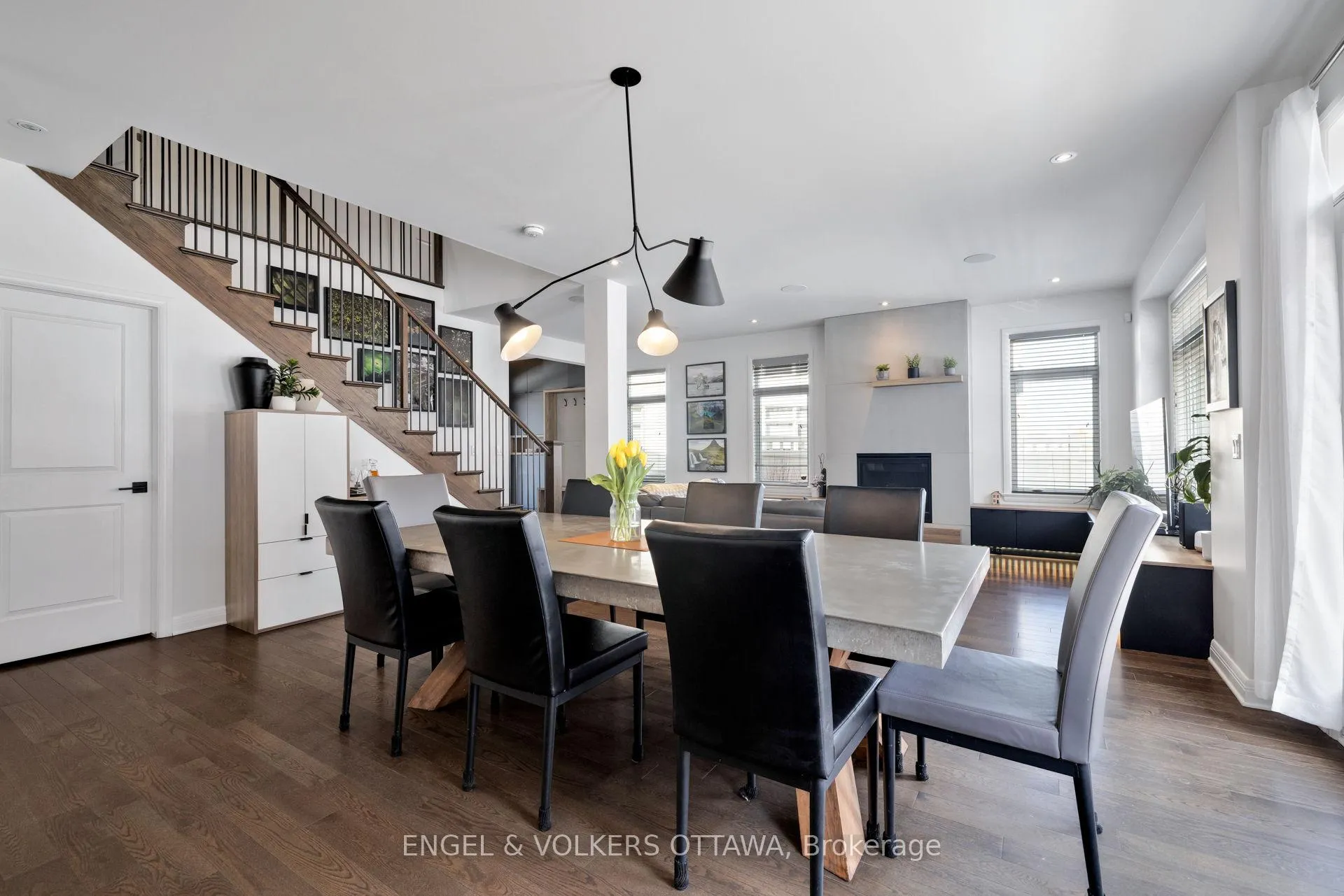 Photo 10 of 157 Avro Circle, Ottawa, CFB Rockcliffe and Area — HOMEH