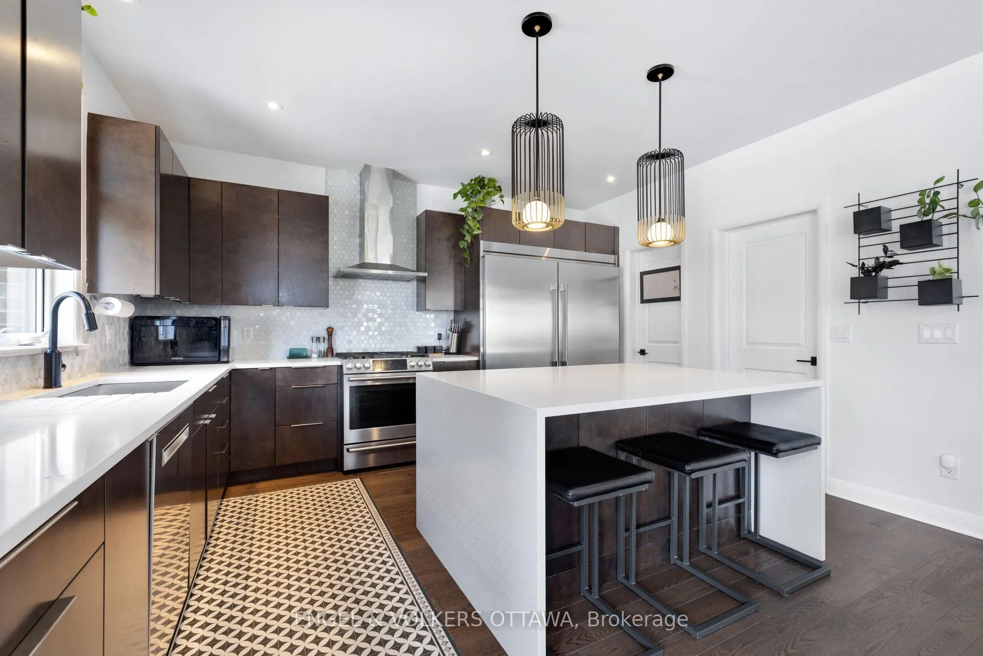 Photo 12 of 157 Avro Circle, Ottawa, CFB Rockcliffe and Area — HOMEH