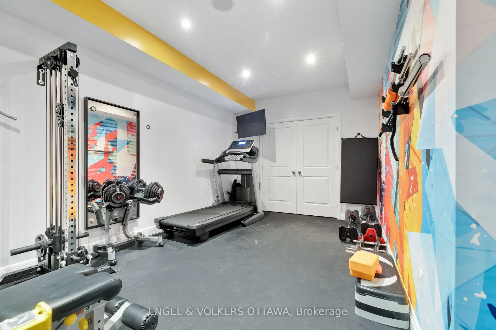 Photo 39 of 157 Avro Circle, Ottawa, CFB Rockcliffe and Area — HOMEH