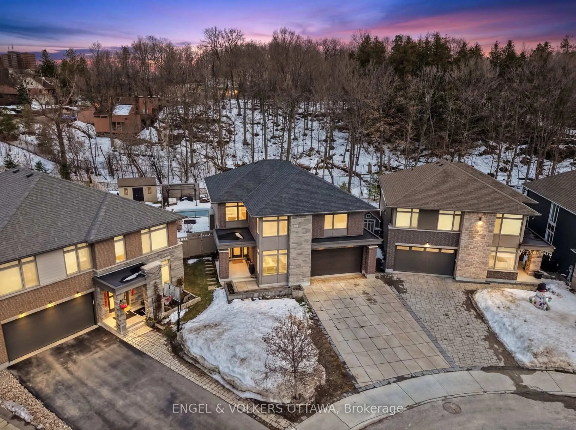 Photo 49 of 157 Avro Circle, Ottawa, CFB Rockcliffe and Area — HOMEH