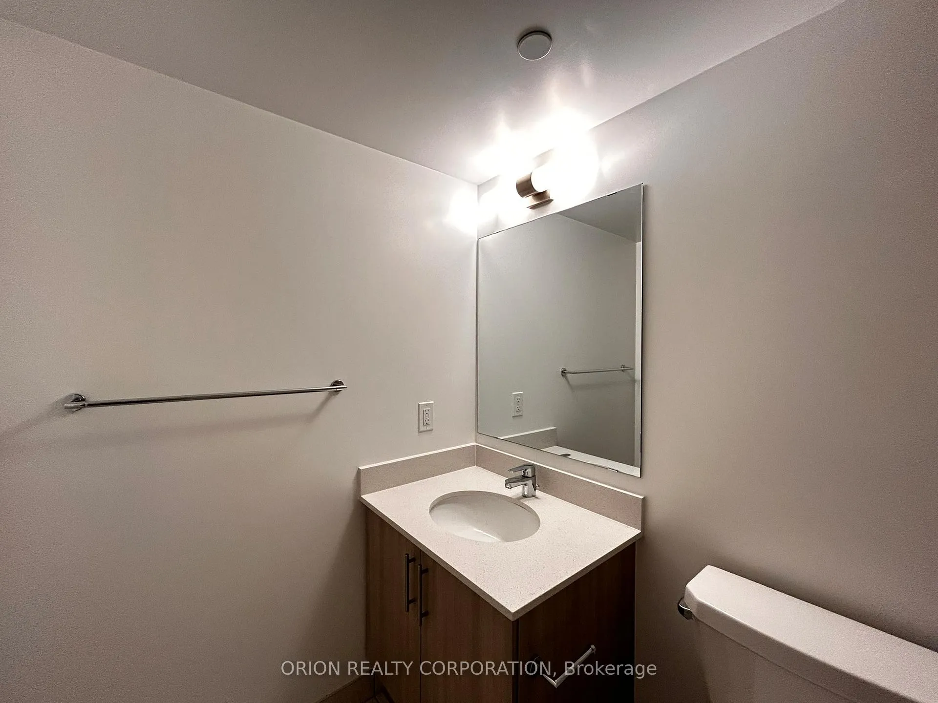 Photo 8 of Unit 1006, 1010 Sandy Beach Road, Pickering, Bay Ridges — HOMEH
