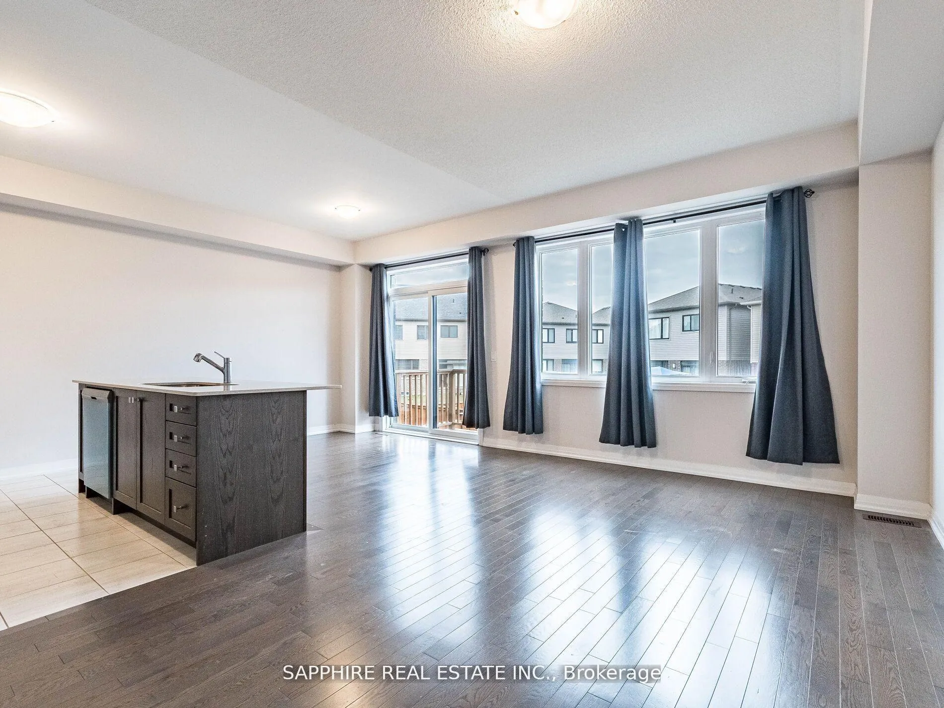Photo 7 of 215 Provident Way, Hamilton, Mount Hope — HOMEH