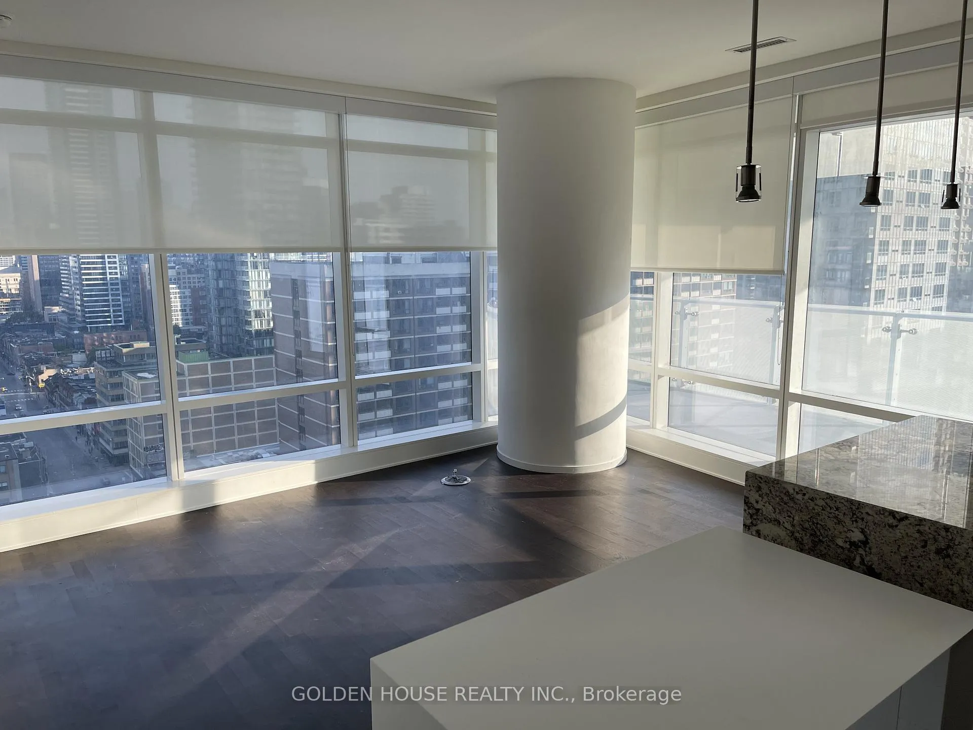 Photo 3 of Unit 1507, 1 Bloor Street E, Toronto, Church-Yonge Corridor — HOMEH