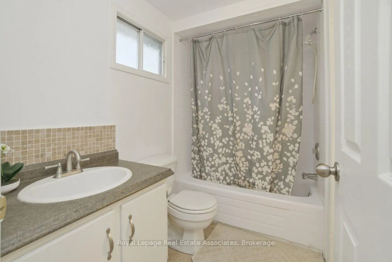 Photo 19 of 725 Coulson Avenue, Milton, Timberlea — HOMEH