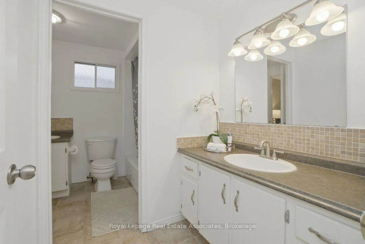 Photo 20 of 725 Coulson Avenue, Milton, Timberlea — HOMEH