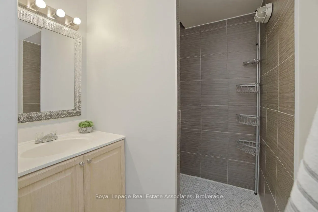 Photo 33 of 725 Coulson Avenue, Milton, Timberlea — HOMEH