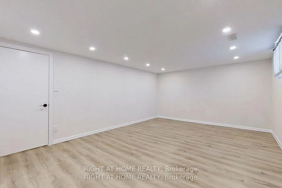 Photo 6 of Unit Bsmt, 7 Rothwell Road, Scarborough, Wexford-Maryvale — HOMEH