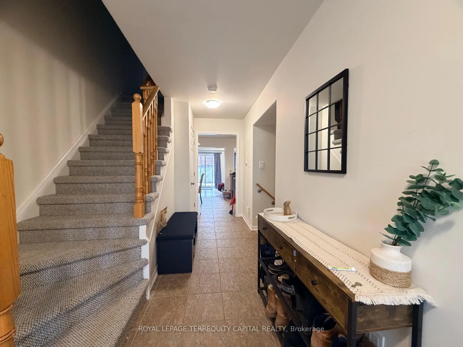 Photo 5 of 110 Majesty Boulevard, Barrie, Innis-Shore — HOMEH