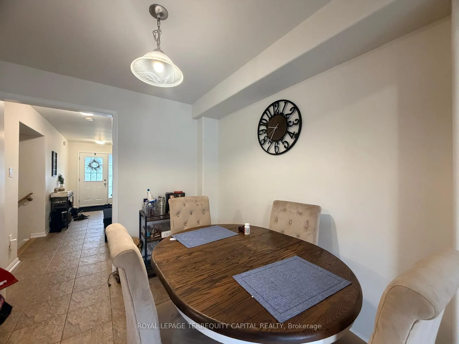 Photo 9 of 110 Majesty Boulevard, Barrie, Innis-Shore — HOMEH