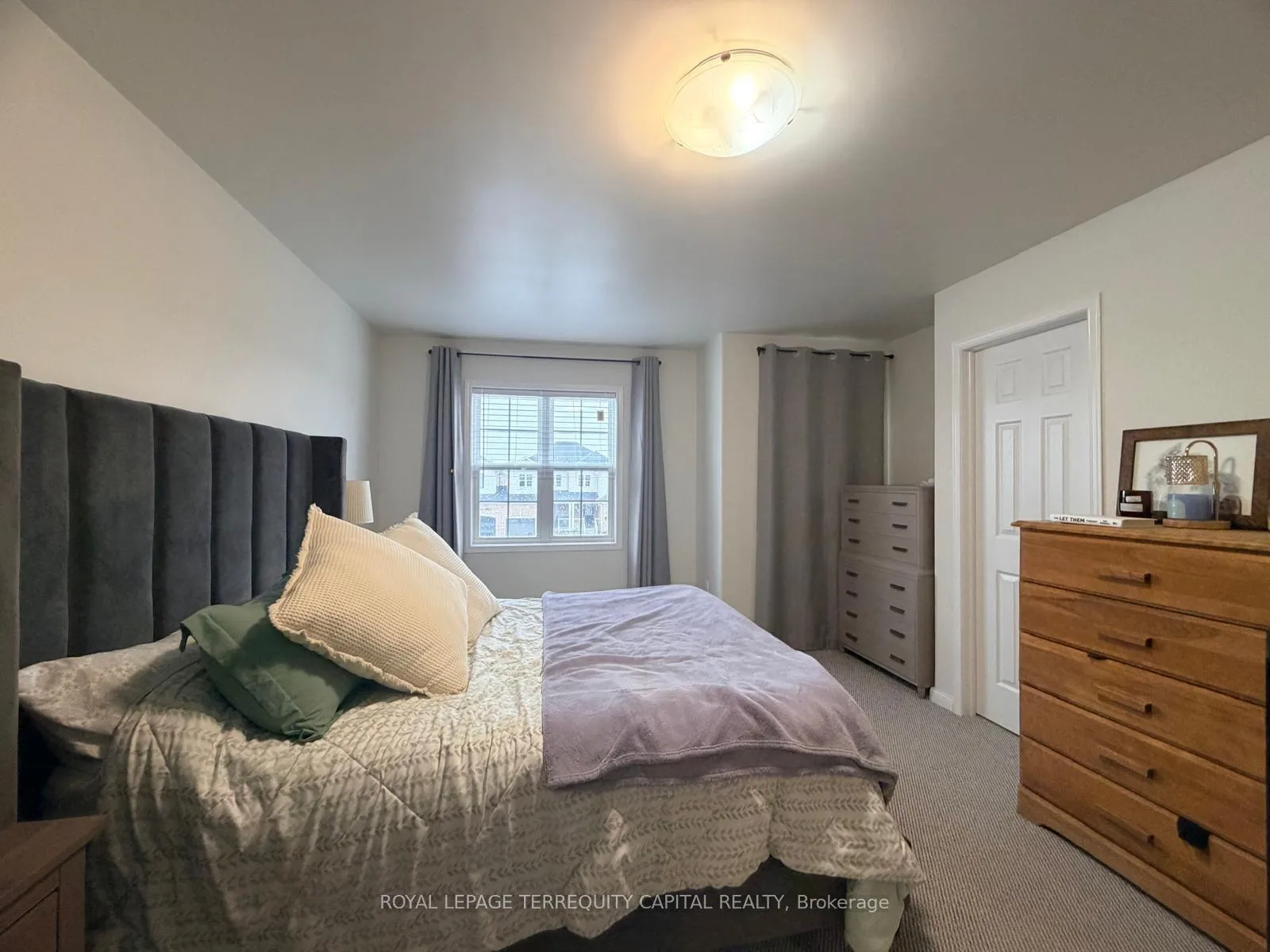 Photo 16 of 110 Majesty Boulevard, Barrie, Innis-Shore — HOMEH