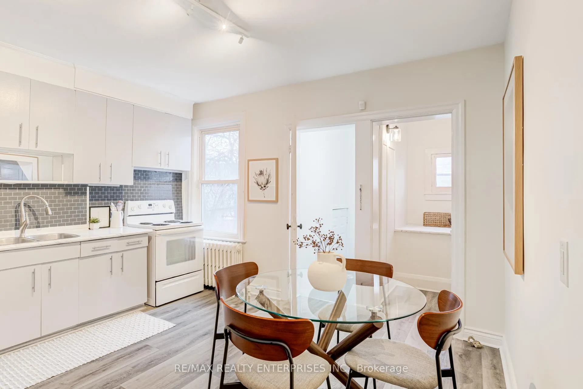 Photo 9 of 57 Peterborough Avenue, Toronto, Corso Italia-Davenport — HOMEH