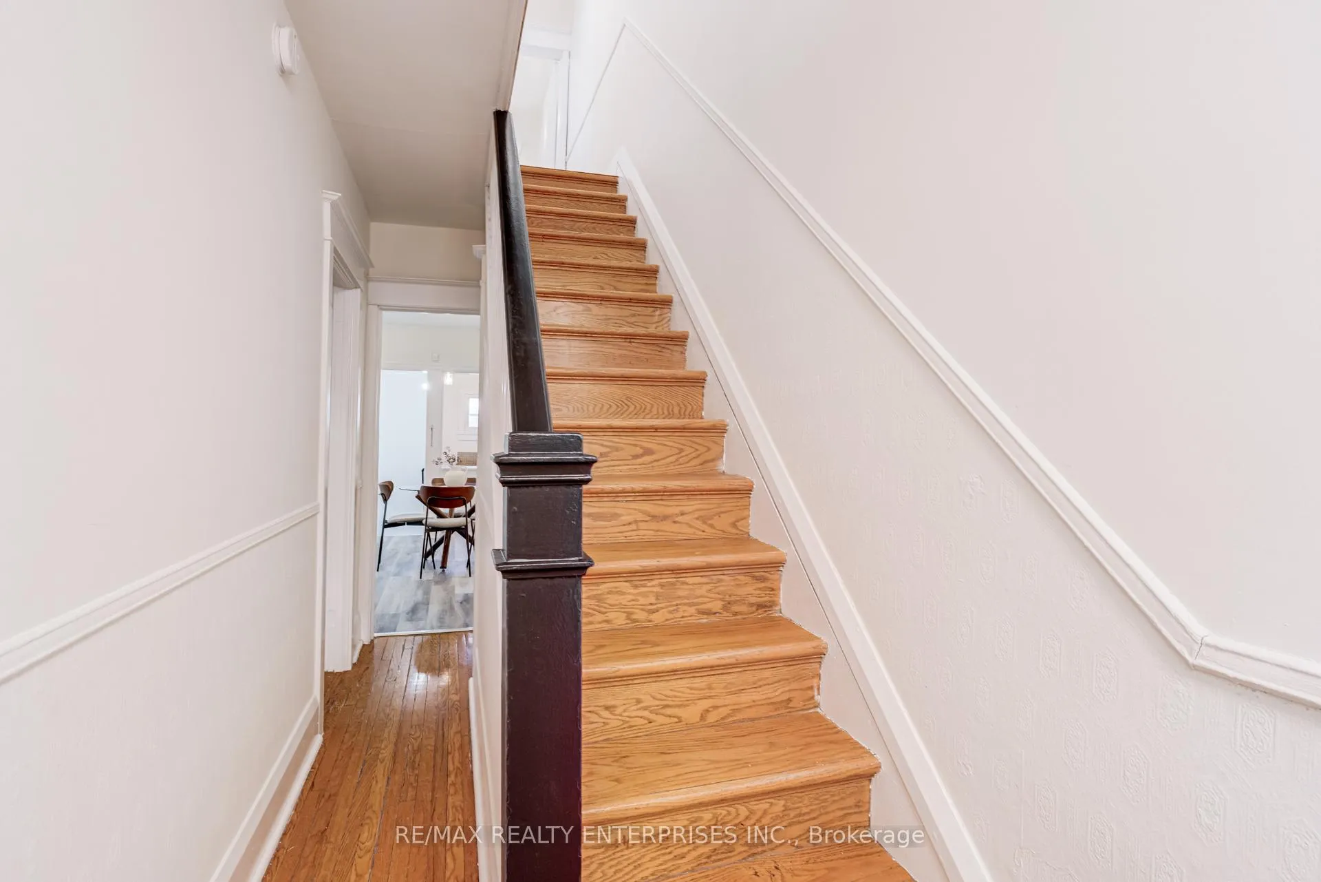 Photo 13 of 57 Peterborough Avenue, Toronto, Corso Italia-Davenport — HOMEH