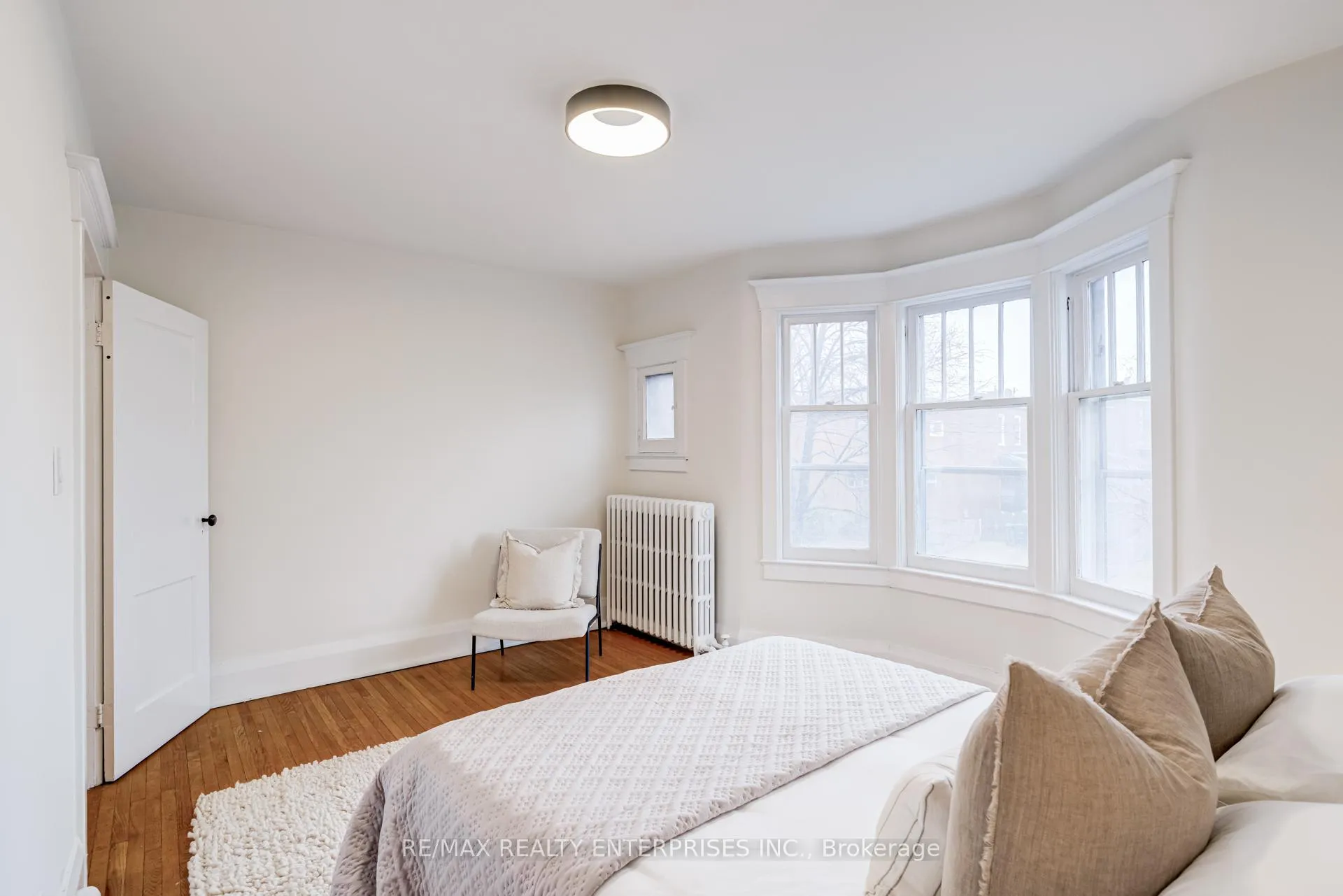 Photo 17 of 57 Peterborough Avenue, Toronto, Corso Italia-Davenport — HOMEH