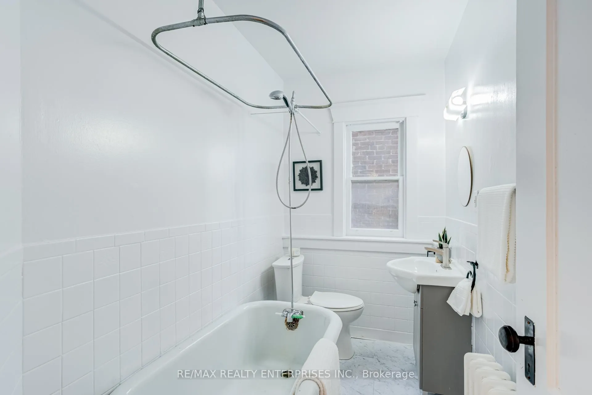 Photo 23 of 57 Peterborough Avenue, Toronto, Corso Italia-Davenport — HOMEH