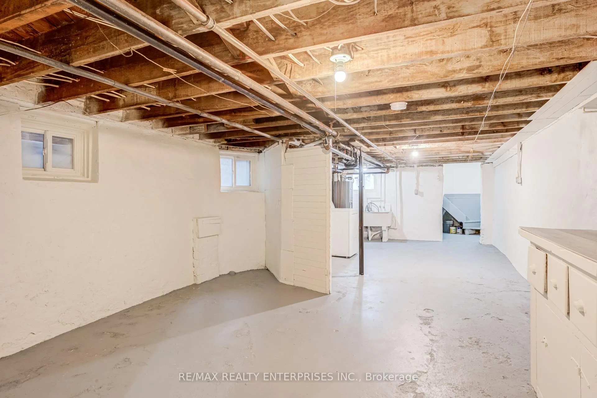 Photo 27 of 57 Peterborough Avenue, Toronto, Corso Italia-Davenport — HOMEH