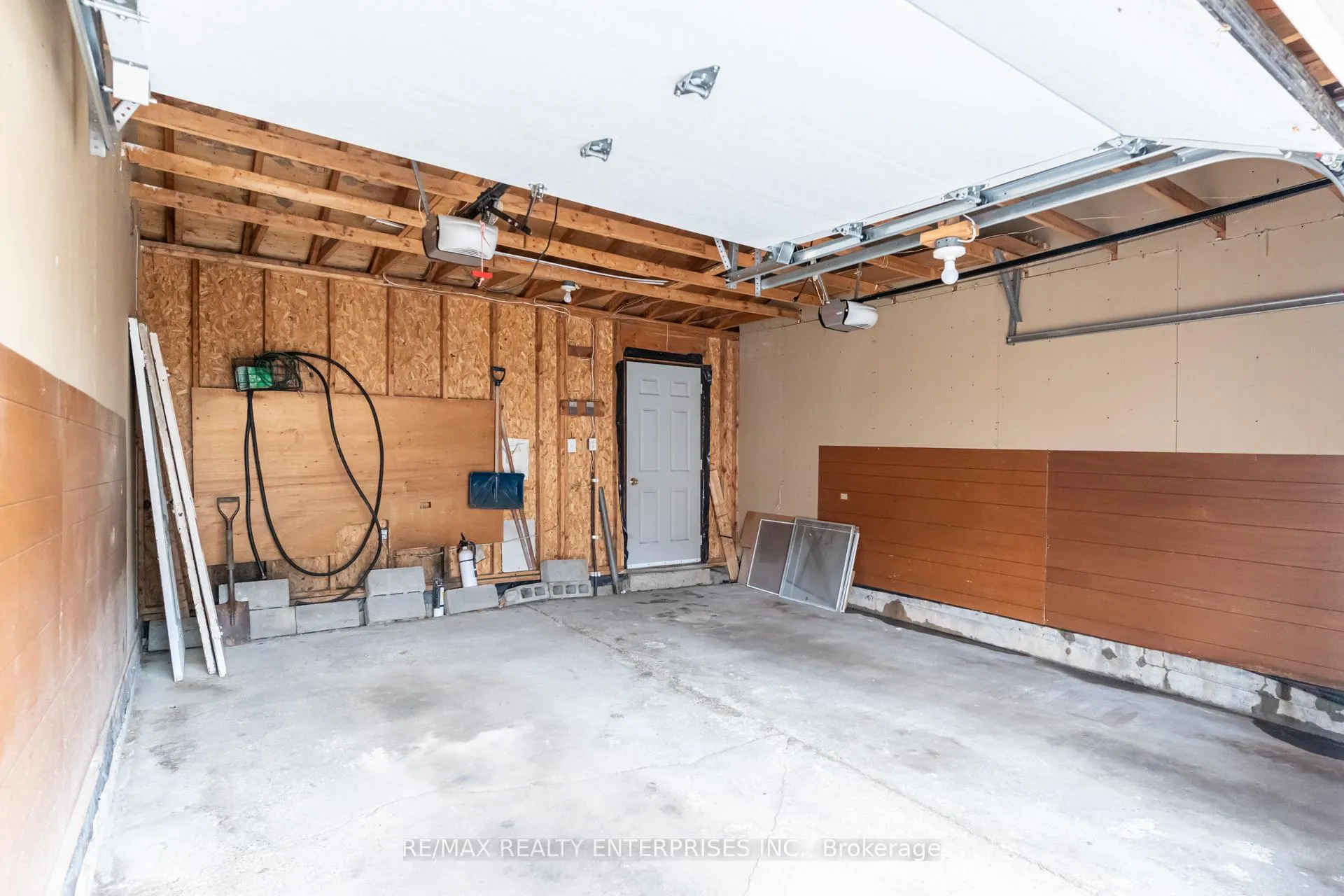Photo 34 of 57 Peterborough Avenue, Toronto, Corso Italia-Davenport — HOMEH