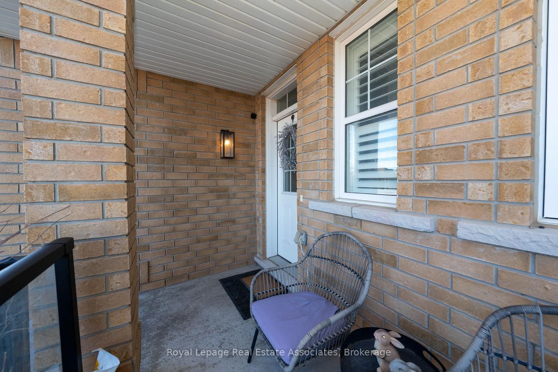 Photo 2 of 307 Whitlock Avenue, Milton, Ford — HOMEH