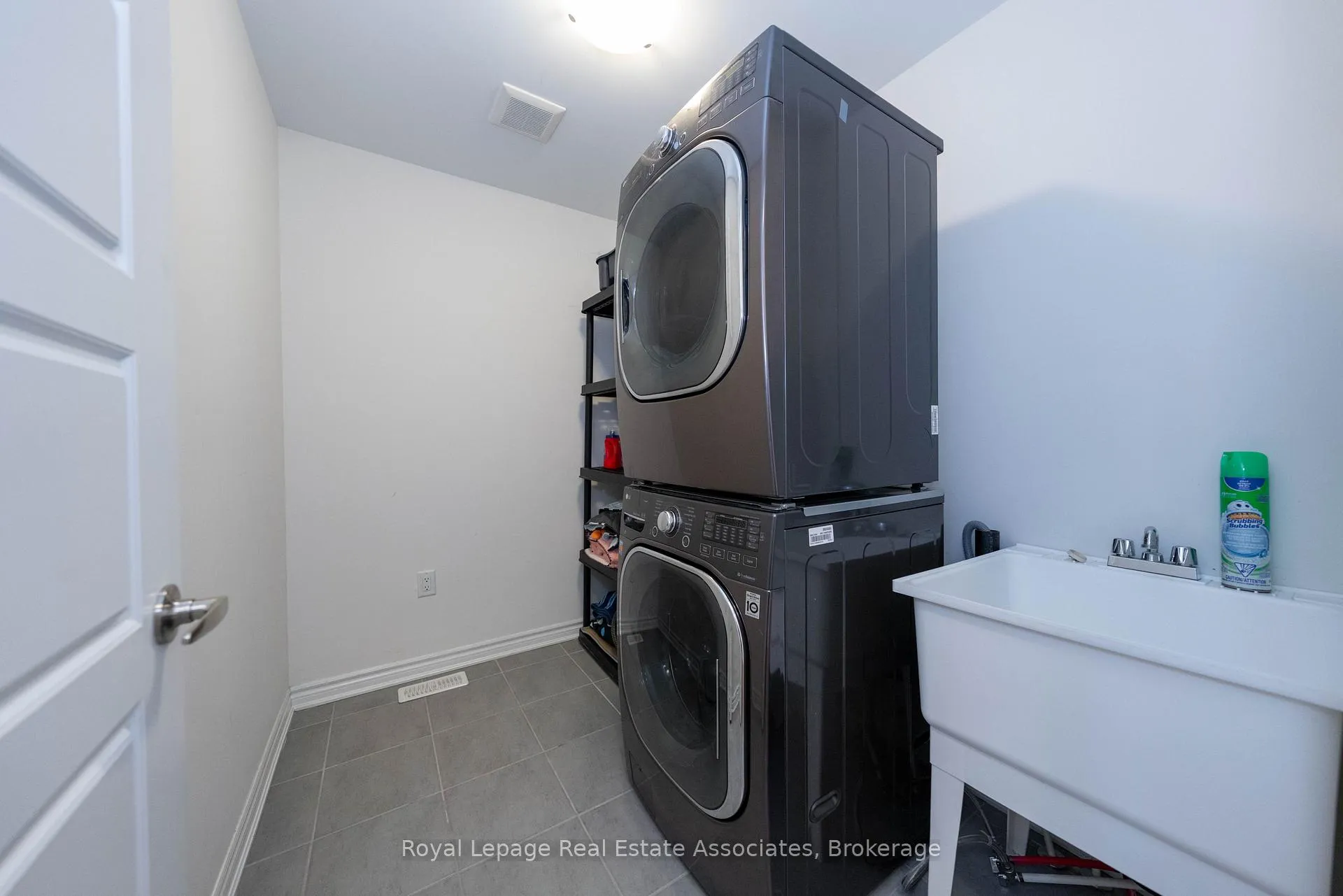 Photo 16 of 307 Whitlock Avenue, Milton, Ford — HOMEH