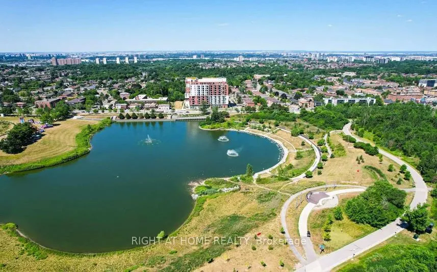 Photo 4 of Unit 607, 3100 Keele Street, North York, Downsview-Roding-CFB — HOMEH