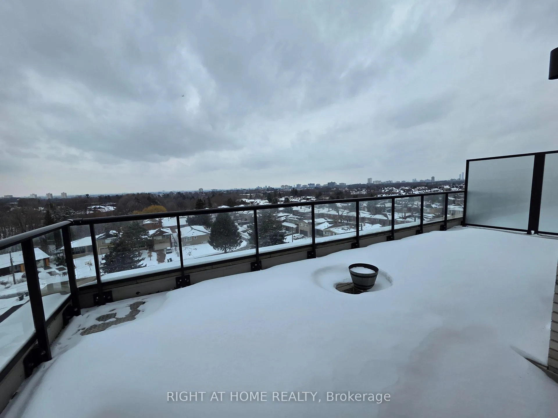 Photo 36 of Unit 607, 3100 Keele Street, North York, Downsview-Roding-CFB — HOMEH