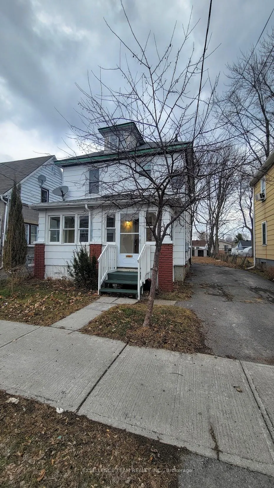 Photo 1 of 521 York Street, Cornwall — HOMEH