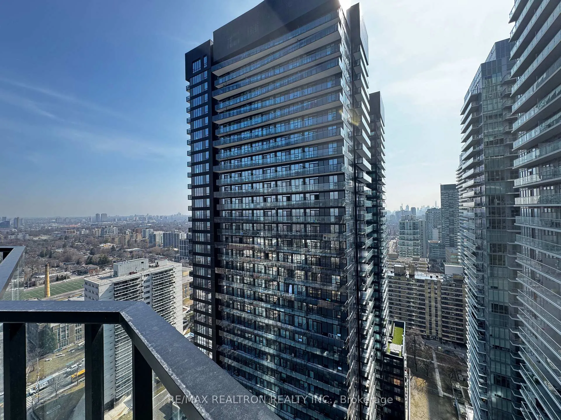 Photo 8 of Unit 2501, 110 Broadway Avenue, Toronto, Mount Pleasant West — HOMEH
