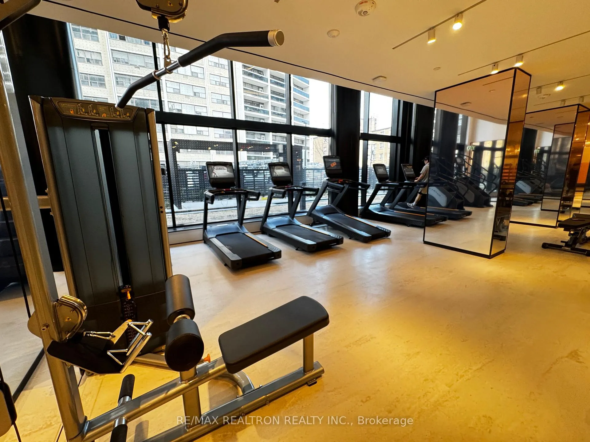 Photo 17 of Unit 2501, 110 Broadway Avenue, Toronto, Mount Pleasant West — HOMEH
