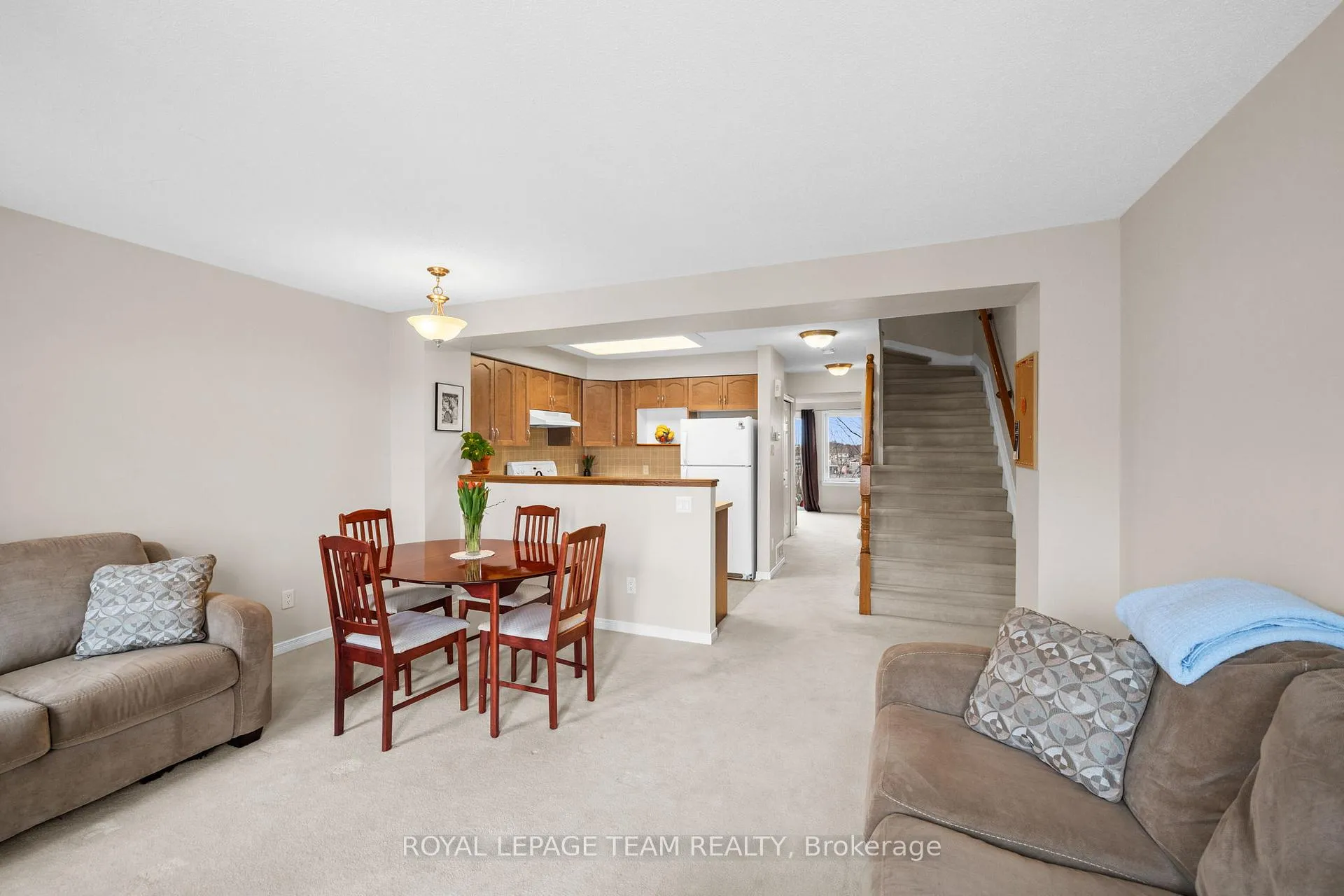 Photo 10 of 157 Keltie Private, Ottawa, Barrhaven - Longfields — HOMEH